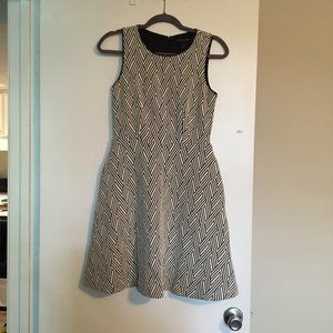 Banana Republic black & white dress 2 Petite